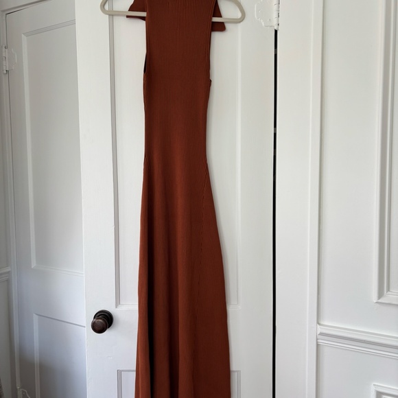 DISSH Ribbed Maxi Dress - Picture 3 of 4